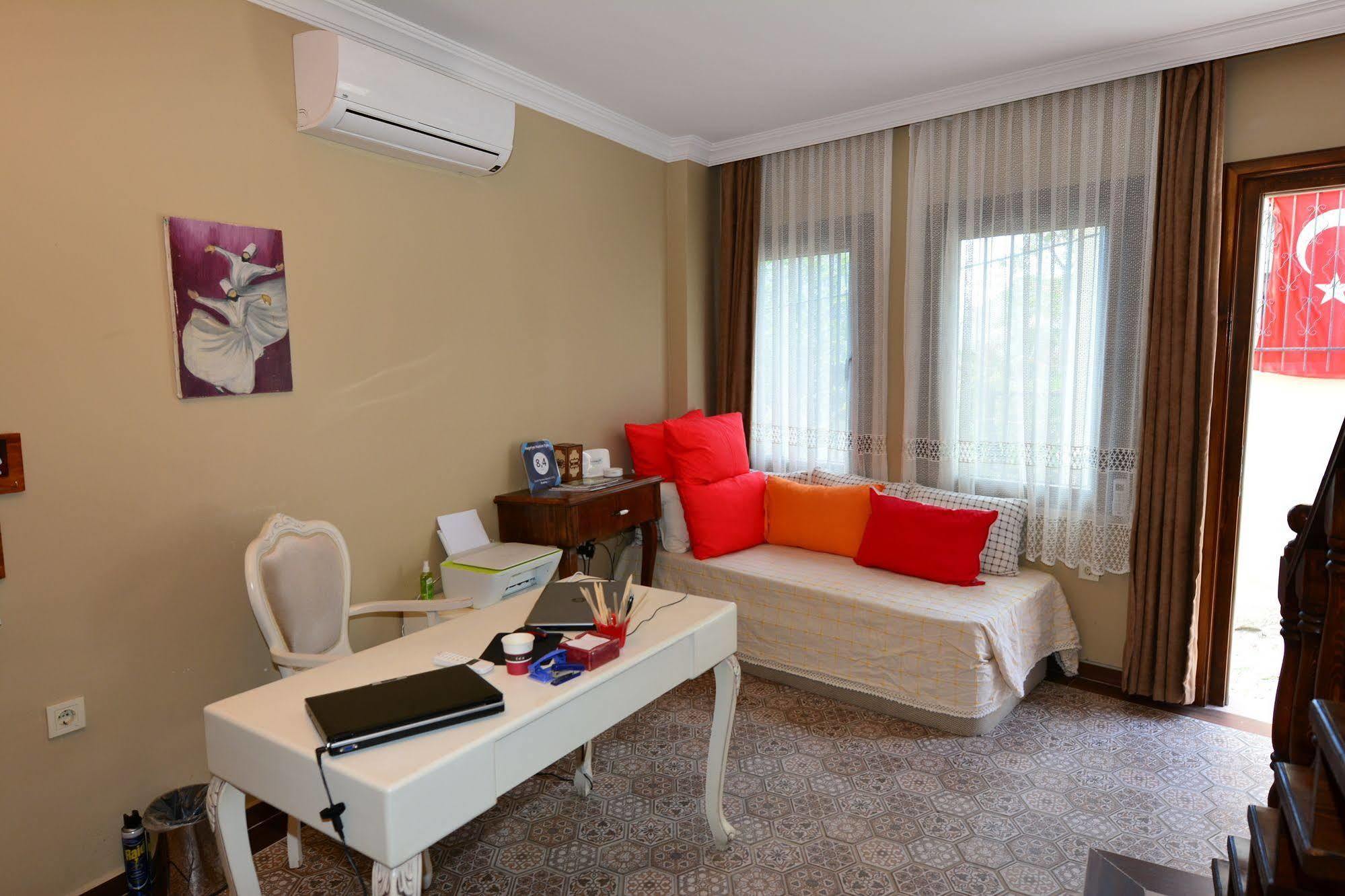 Hayriye Hanim Ege Ayvalı Exterior foto